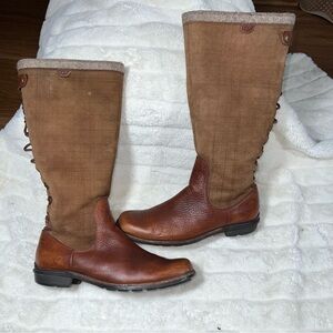 ❌SOLD❌ UGG Smithfield Womens Brown Leather Suede Shearling Knee-High Boots 11